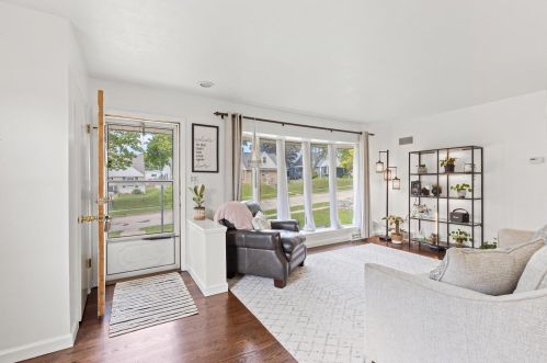 2570 61st St, Milwaukee WI  53219-2623 exterior