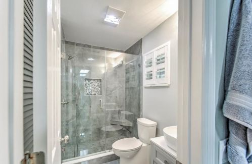 8919 Arrawana Ave, Tampa FL 33614-1810 exterior