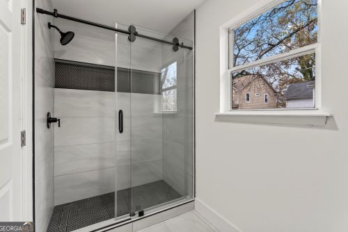 819 Humphries St, Atlanta GA 30312-2412 exterior