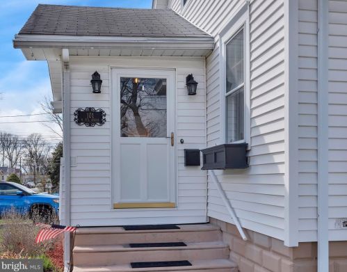 101 5th Ave, Runnemede, NJ 08078-1311