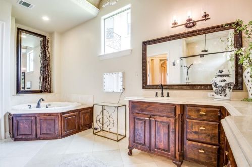 1125 Timber Ln, Frisco TX 75033 exterior