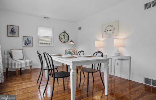 1810 Jefferson St, Riverton, NJ 08077-2825