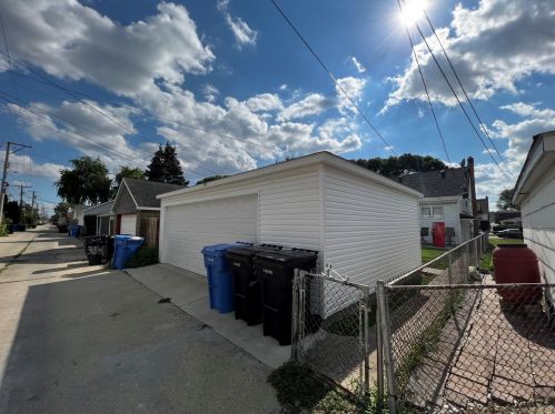 3841 Pioneer Ave, Chicago IL 60634-2050 exterior