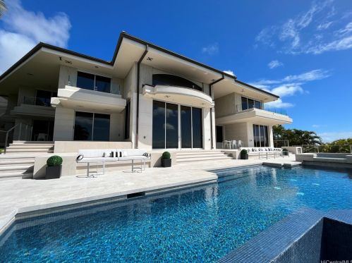 360 Puuikena Dr, Honolulu HI 96821-0025 exterior