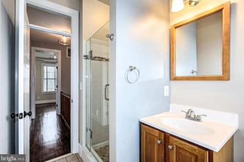 1448 D St, Washington DC  20002-5402 exterior