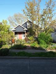 6742 Cleopatra Pl, Seattle WA  98117-5058 exterior
