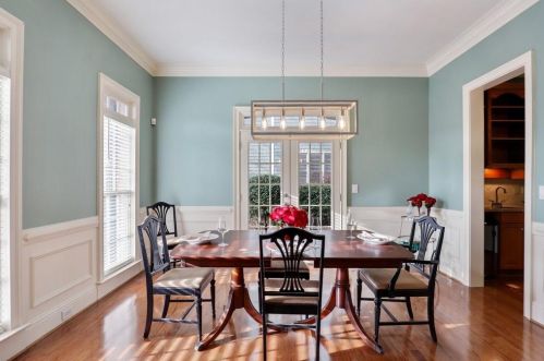 1008 Bluffhaven Way, Atlanta, GA 30319-4817