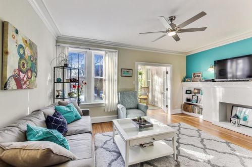 6343 Lakewood Ave, Chicago, IL 60660-1407