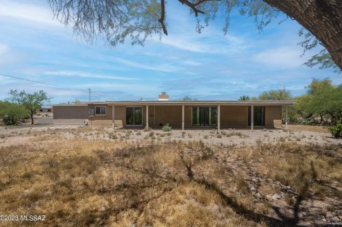 1959 Omar Dr, Tucson AZ  85704-1242 exterior