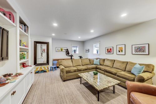 1840 Wellington Ave, Chicago IL 60657-4030 exterior