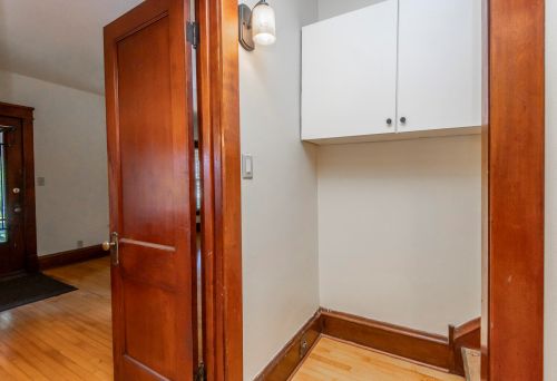 2044 59, Milwaukee WI 53210-1505 exterior