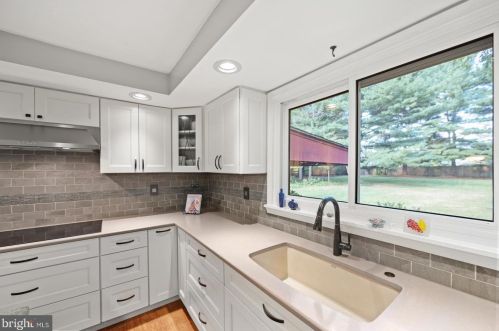 233 Old State Rd, Limerick PA 19468-3116 exterior