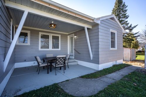 3304 Norwich Ave, Milwaukee WI  53235-4724 exterior