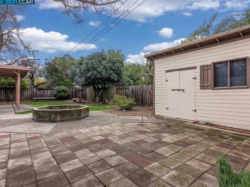 4824 Cherokee Dr, Concord CA 94521-2119 exterior