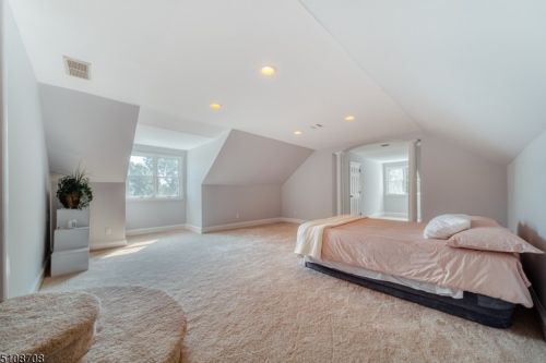 11 Beacon Hl Dr, Chester NJ exterior