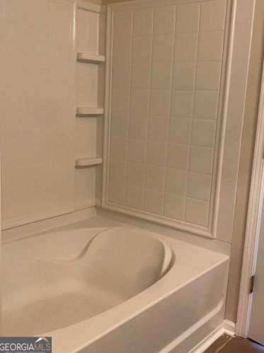 2837 Laurel Rdg Cir, Atlanta GA 30344-8019 exterior