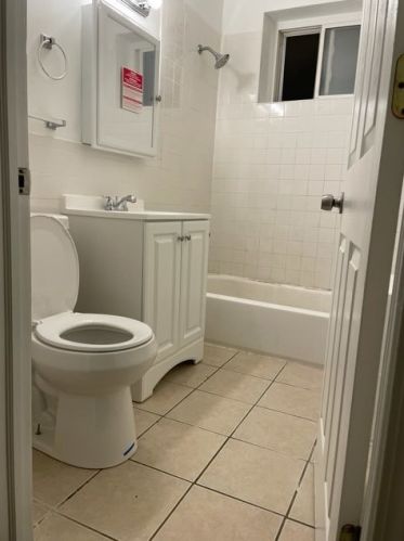 6136 Seeley Ave, Chicago IL 60659-4317 exterior