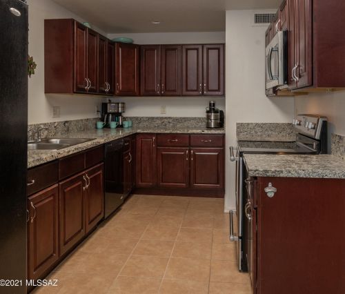 1617 Mckinley Ave, Tucson AZ 85712-5607 exterior