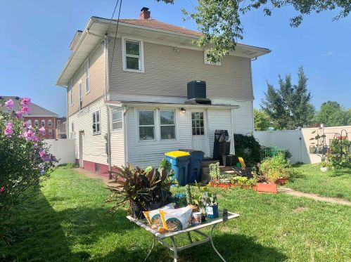 116 Broadway St, Mishawaka IN 46545-6135 exterior