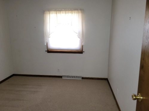 8237 New Jersey Ave, Milwaukee WI 53220-1641 exterior