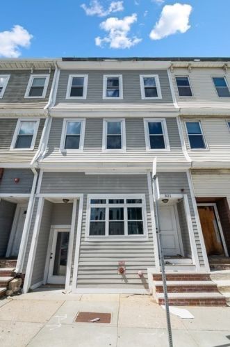 321 Dorchester St, Boston MA exterior