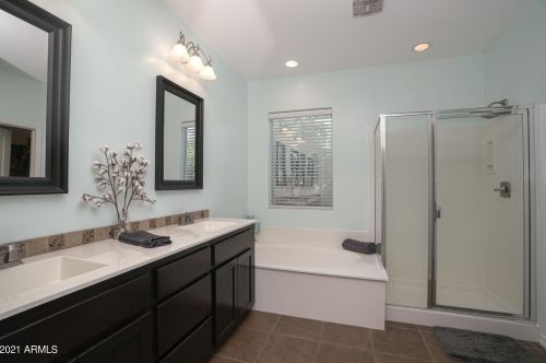 253 Jade Dr, Chandler AZ 85286-1646 exterior