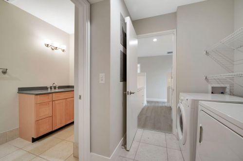 3997 5 Ave, Boca Raton FL 33432-6073 exterior