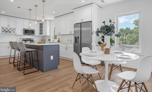 928 47th Pl, Washington DC  20019-3720 exterior