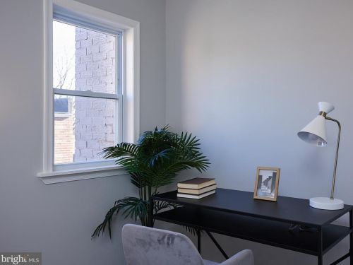 2207 14 St, Washington DC 20020-4954 exterior