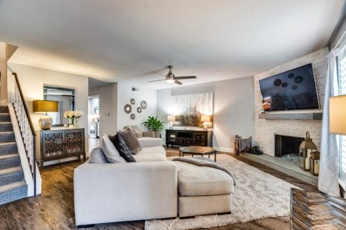 5917 Copperwood Ln, Dallas, TX 75248-3541