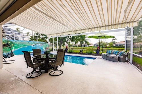 3508 Donoso Ct, Naples FL exterior