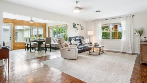 700 102 Ave, Naples FL 34108-3214 exterior