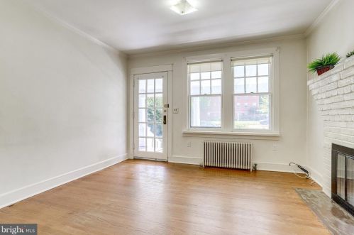 1801 Commonwealth Ave, Alexandria VA 22301-1403 exterior