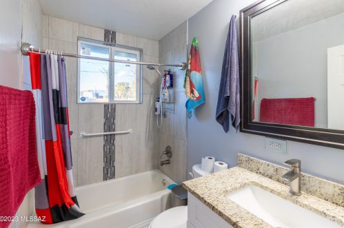 8051 Malvern St, Tucson AZ  85710-4238 exterior