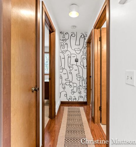 1233 Kreiser Ter, Grand Rapids MI 49506-4082 exterior