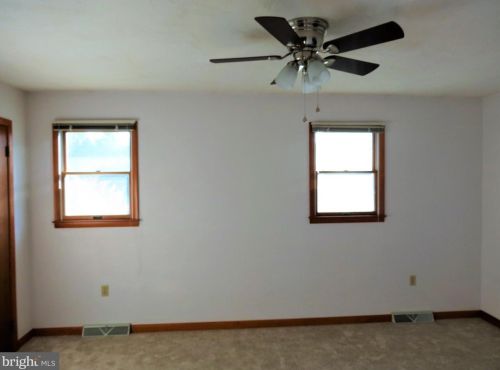 628 Fulton St, Hanover PA  17331-2724 exterior