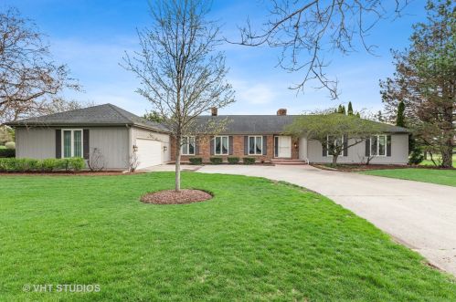 7125 Braemar Cir, Bull Valley IL 60014-6603 exterior