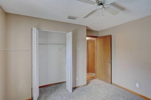 681 College Park Rd, Fort Pierce FL 34953-3330 exterior