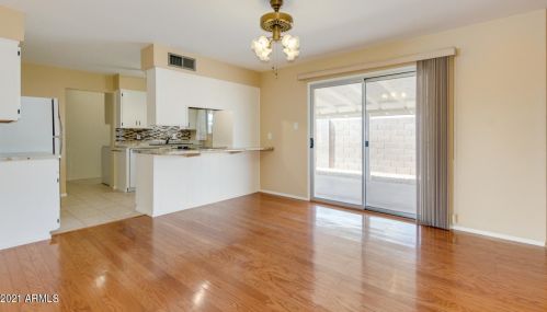 6702 42nd Ave, Phoenix AZ 85029-3068 exterior