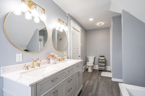 2524 Becher St, Milwaukee WI  53215-2521 exterior