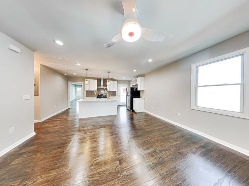 492 Elbridge Dr, Atlanta GA  30318-8136 exterior