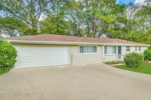 2842 Altaview Dr, Atlanta GA  30354-2106 exterior