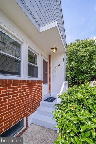6928 Westhampton Dr, Alexandria, VA 22307-1527
