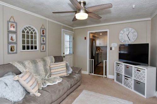 36 Coolidge Rd, Danvers MA 01923-2358 exterior