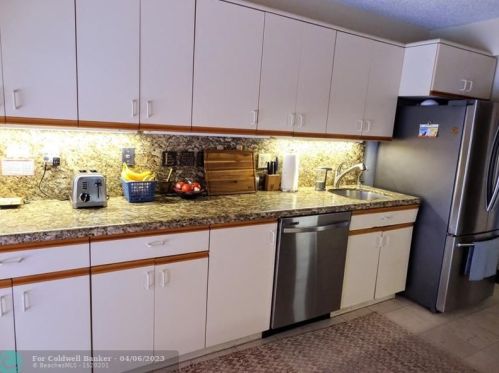 21109 Escondido Way, Boca Raton FL 33433-2508 exterior