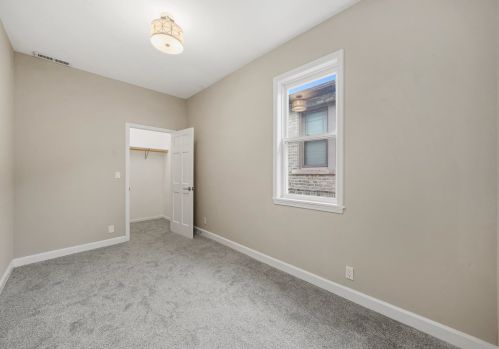 3742 Troy St, Chicago IL 60655-2321 exterior