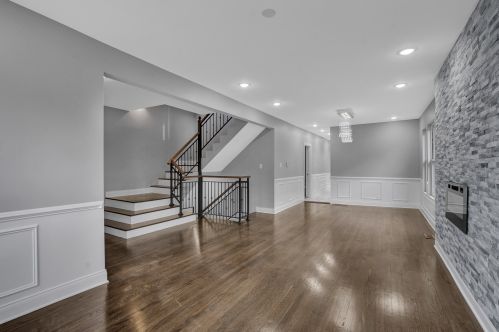 7351 Michigan Ave, Chicago IL 60619-5603 exterior