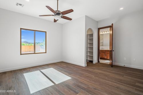 36648 27th Ave, Phoenix AZ 85086-8747 exterior