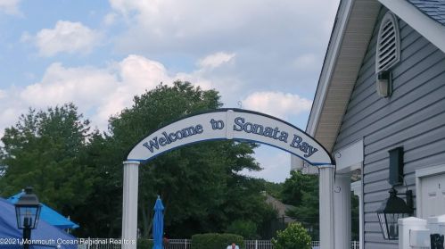 26 Symphony Ave, Berkeley Township NJ 08721-1956 exterior