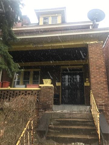 7118 Hermitage St, Pittsburgh PA  15208-1210 exterior